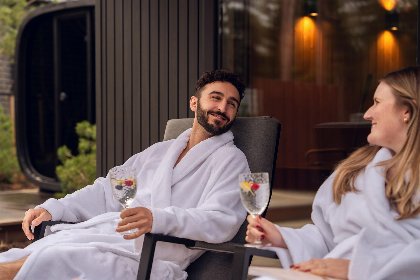 012 Wellness Suite met Hottub, 2 Sauna's 012 Wellness Suite met Hottub, 2 Sauna's