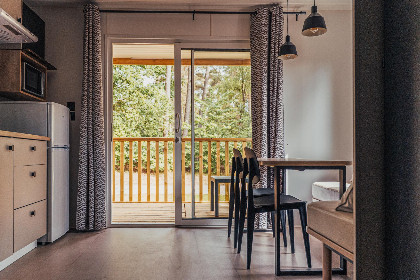 006 Loggia Wood