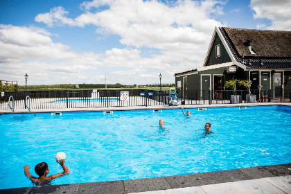 008 Chalet voor 6 personen met bubbelbad op vakantiepark Westerkogge