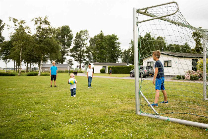 012 Gezellig 5 persoons chalet op vakantiepark Westerkogge in Berkhout