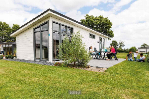 Sfeervol 6 persoons chalet op een vakantiepark in Berkhout