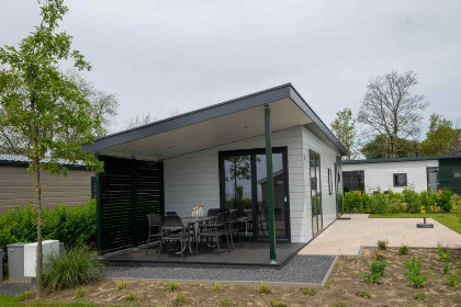 004 Sfeervol 4 persoons chalet op gezellig vakantiepark aan het Markermeer