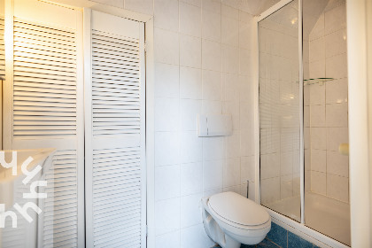 011 Prachtig gelegen 12 persoon vakantiehuis met ruime tuin in het Noord Hollandse Burgerburg
