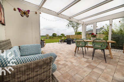 012 Prachtig gelegen 12 persoon vakantiehuis met ruime tuin in het Noord Hollandse Burgerburg