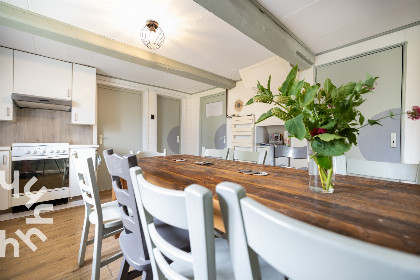 018 Prachtig gelegen 12 persoon vakantiehuis met ruime tuin in het Noord Hollandse Burgerburg