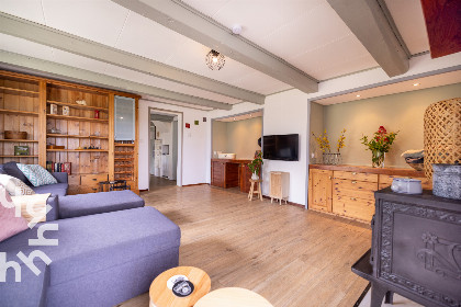 027 Prachtig gelegen 12 persoon vakantiehuis met ruime tuin in het Noord Hollandse Burgerburg
