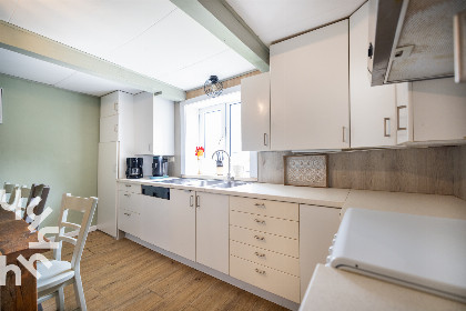028 Prachtig gelegen 12 persoon vakantiehuis met ruime tuin in het Noord Hollandse Burgerburg