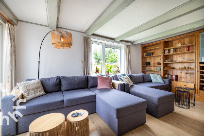 035 Prachtig gelegen 12 persoon vakantiehuis met ruime tuin in het Noord Hollandse Burgerburg