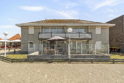 034 Dorpsplein 42 | Callantsoog | Op het dorpsplein