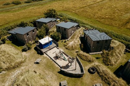 019 Juttershut | Callantsoog | Op een vakantiepark