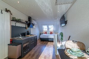 Wellness Studio Bed near Beach | Callantsoog | Sauna en buitendouche Wellness Studio Bed near Beach | Callantsoog | Sauna en buitendouche