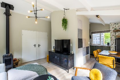 007 Het Zonneschijnhuis