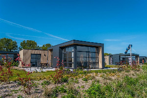 Stijlvolle 4 persoonswoning op het vakantiepark Enkhuizer Strand