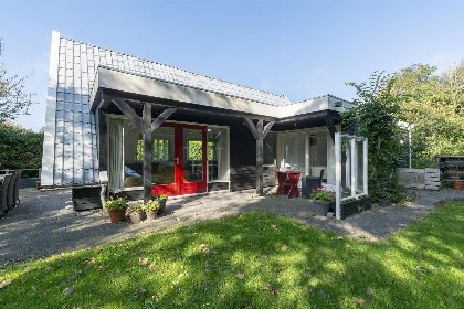 015 Sandepark 151 (Villa Matisse)