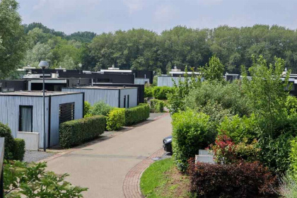 014 4 persoons vakantiewoning met een warme karakter op een vakantiepark in Halfweg