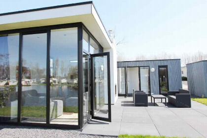 004 Mooie 6 persoons vakantiewoning op een vakantiepark in Halfweg