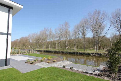 021 Mooie 8 persoons vakantiewoning op een vakantiepark in Halfweg