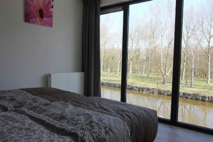 023 Mooie 8 persoons vakantiewoning op een vakantiepark in Halfweg