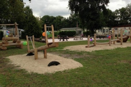 015 6 persoons vakantiehuis in Hensbroek, Noord Holland op 24 km van het Noordzeestrand