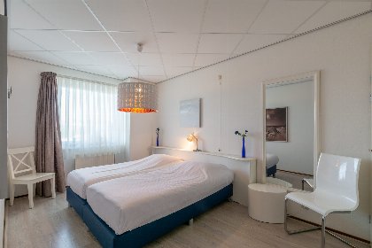 012 Strandslag 107 | Julianadorp aan Zee | Begane grond met terras