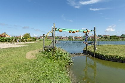 016 Strandslag 235 | Julianadorp aan Zee | Direct tegenover de strandopgang