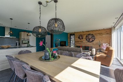 031 Villa Keizerskroon | Julianadorp aan Zee | Sfeervolle riante keuken