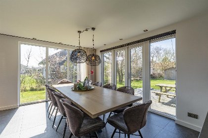 032 Villa Keizerskroon | Julianadorp aan Zee | Sfeervolle riante keuken