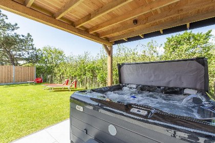 003 Wellness Villa Lotje | Julianadorp aan Zee | Jacuzzi 