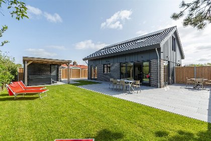 018 Wellness Villa Lotje | Julianadorp aan Zee | Jacuzzi 