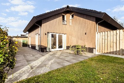 006 Huis Zand | Julianadorp aan Zee | Omheinde tuin