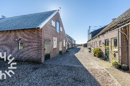 037 Ruim vakantiehuis voor 7 personen op een boerderij vlakbij de Loosdrechtse plassen!