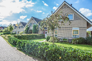 Comfortabel 6 persoons vakantiehuis aan het water in Medemblik, nabij het IJsselmeer