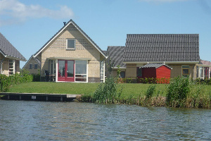 Mooi 6 persoons vakantiehuis aan het water in Medemblik, aan het IJsselmeer