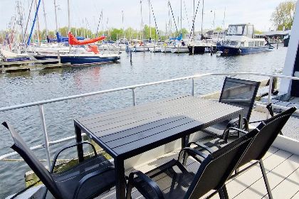 015 Havenlodge 4 6 pers Naarden