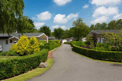 011 4 persoon lichte bungalow op een vakantiepark in Noord Scharwoude