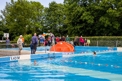 015 Bubbelbad en grote trampoline bij comfortabel 6p chalet op vakantiepark