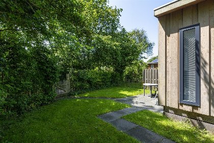 005 Beach Studio Campanula | Sint Maartenszee | Op een park met zwembad