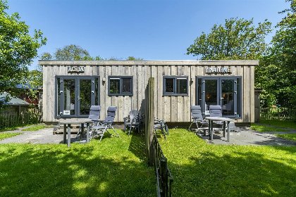 009 Beach Studio Campanula | Sint Maartenszee | Op een park met zwembad