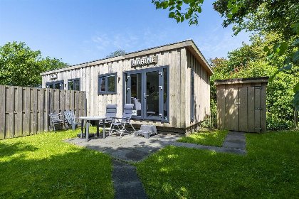 010 Beach Studio Campanula | Sint Maartenszee | Op een park met zwembad
