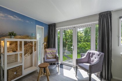 014 Beach Studio Campanula | Sint Maartenszee | Op een park met zwembad