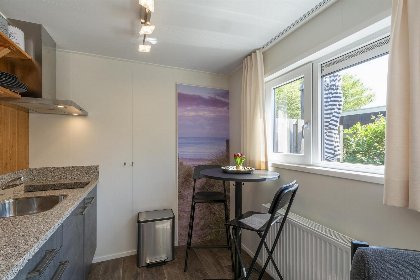 020 Beach Studio Campanula | Sint Maartenszee | Op een park met zwembad