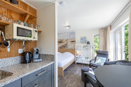 024 Beach Studio Campanula | Sint Maartenszee | Op een park met zwembad
