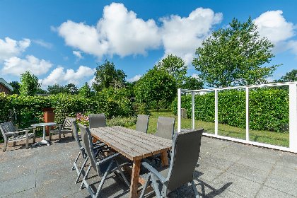 001 Eureka 27 | Sint Maartenszee | Ruim terras