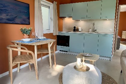 004 Wellness lodges