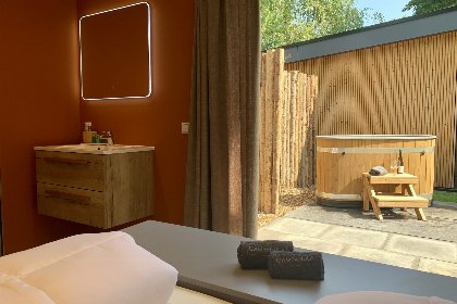 013 Wellness lodges