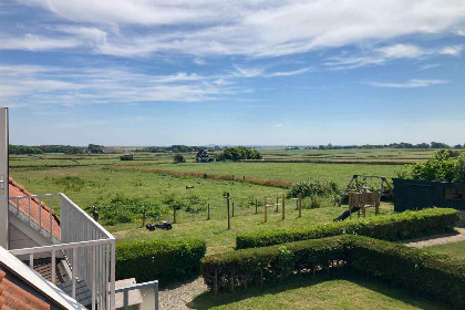 003 Prachtig en ruim vakantie appartement voor 3 tot 5 personen in Den Burg Texel