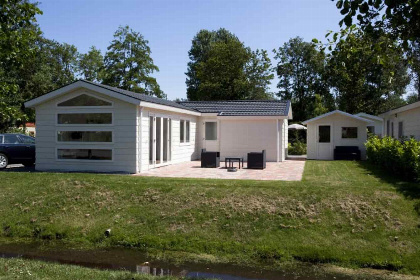 004 6 persoons chalet op vakantiepark Buitenhuizen nabij Haarlem en Amsterdam