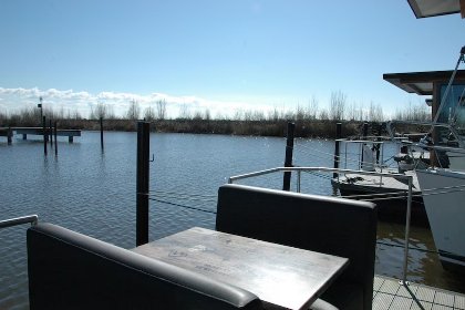 005 Boot zonder naam
