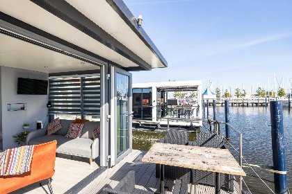 025 Boot zonder naam