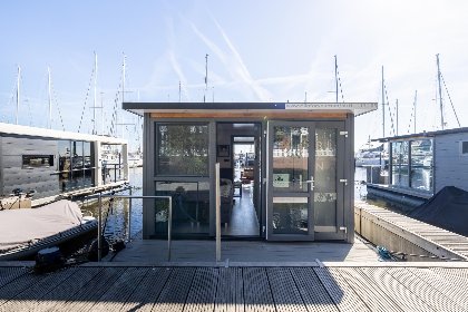 027 Boot zonder naam